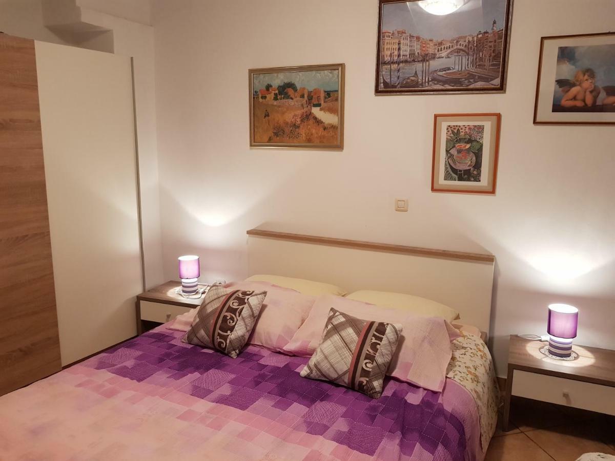 Apartment Noemi Medulin Exterior photo